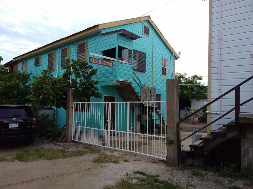 Placencia Hostel Exterior photo