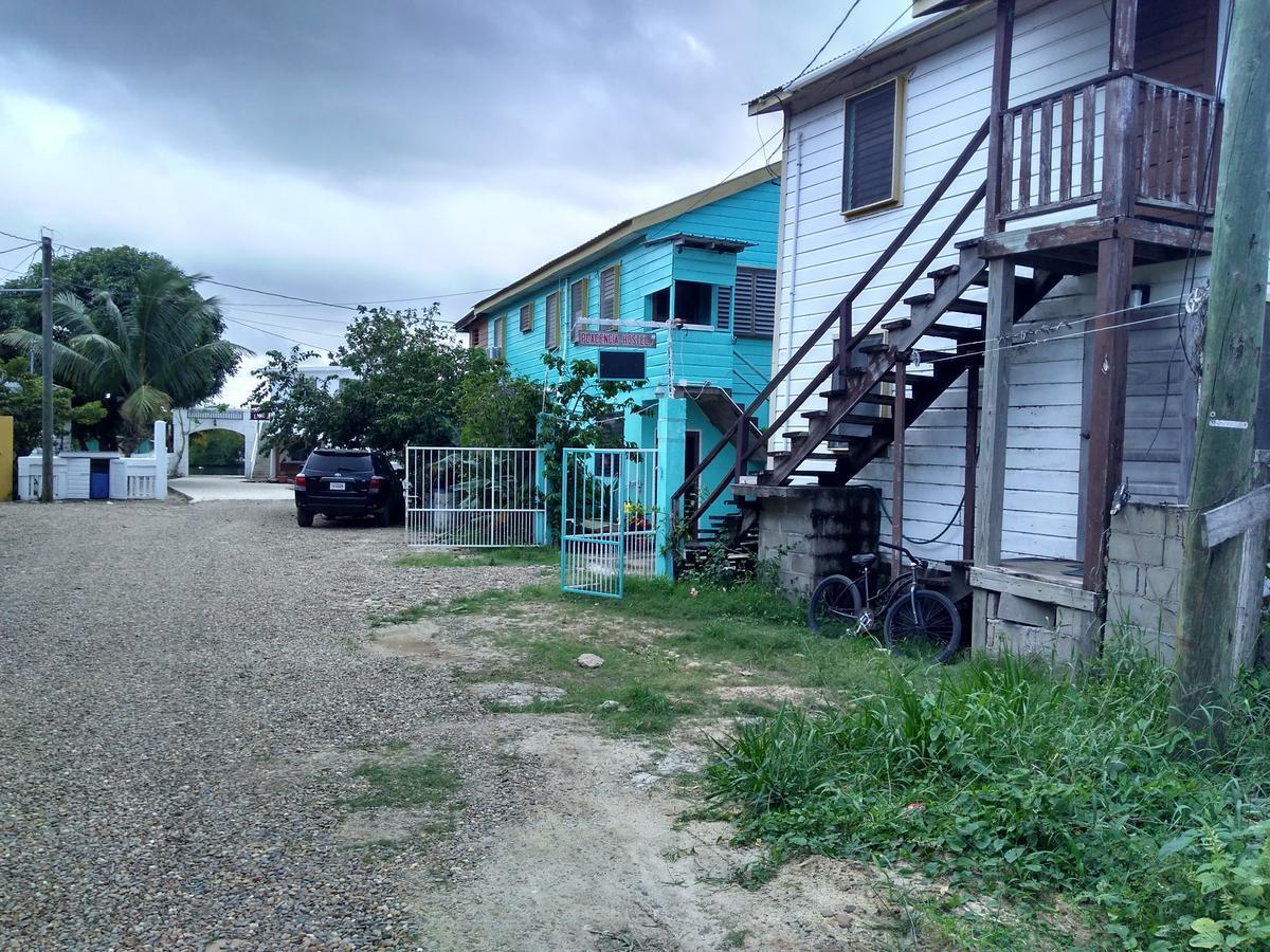 Placencia Hostel Exterior photo